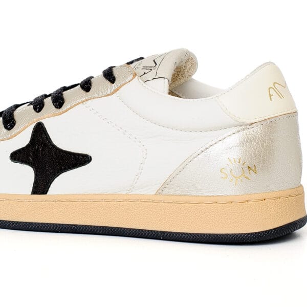 SNEAKERS - AMA BRAND