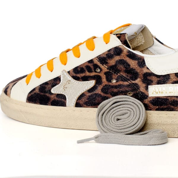 SNEAKERS - AMA BRAND