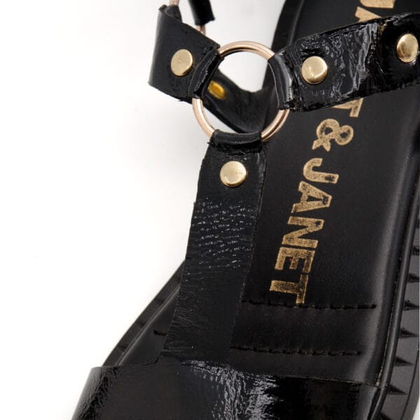 SANDALO - JANET & JANET