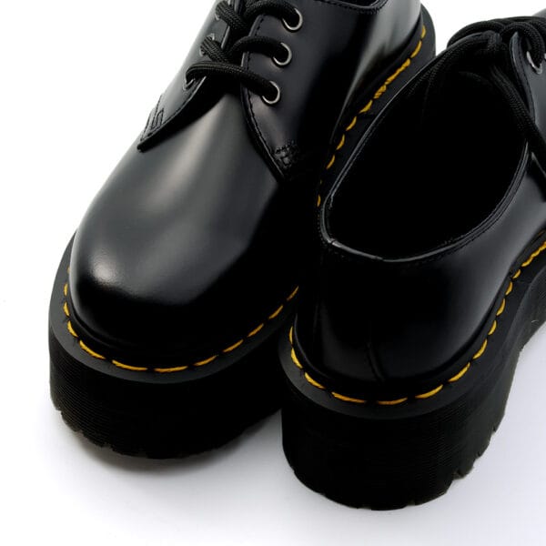 SCARPA LACCI - DR MARTENS