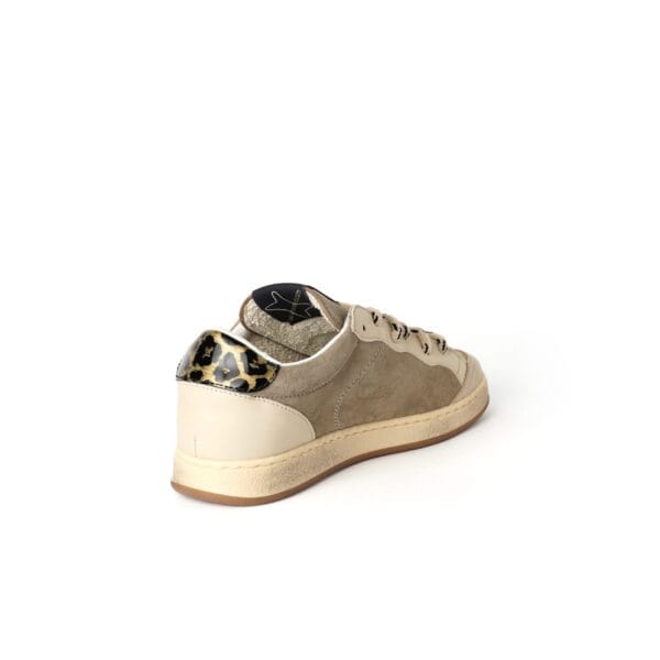 SNEAKERS - AMA BRAND