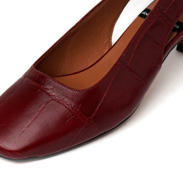 SLINGBACK - ANGEL ALARCON